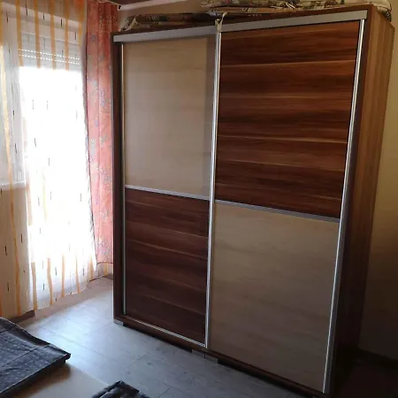 3 Apartment *