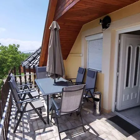 3 Apartment Balatongyorok